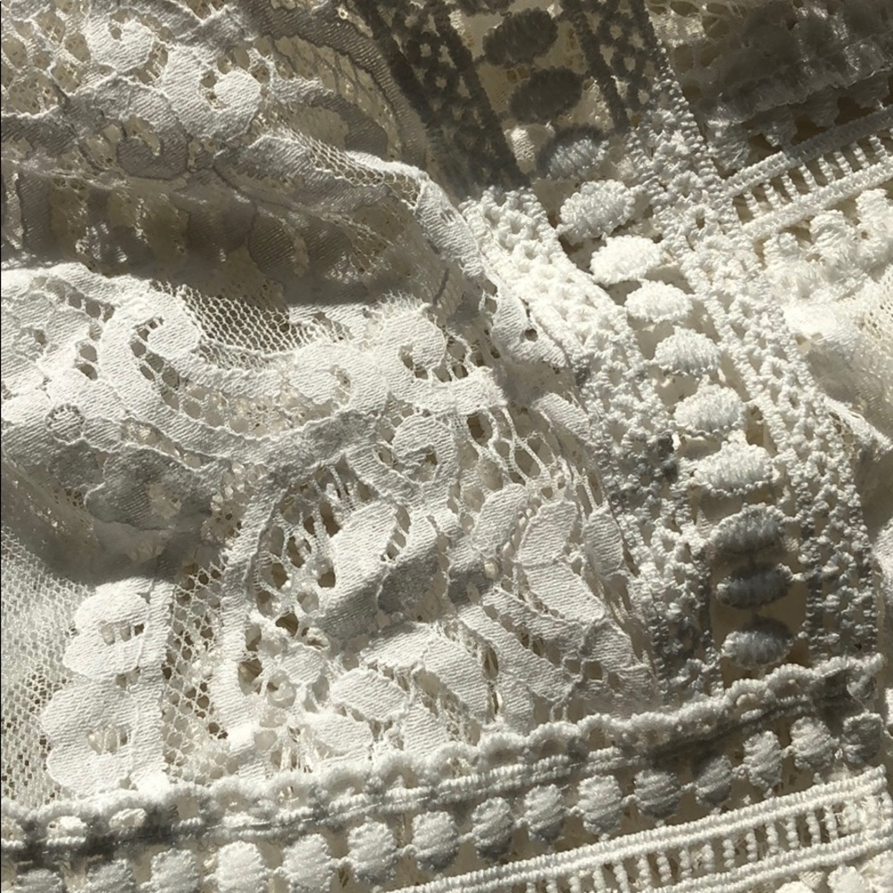 ✨🤍FLORAL CROTIA/MESH WHITE CARDIGAN🤍✨